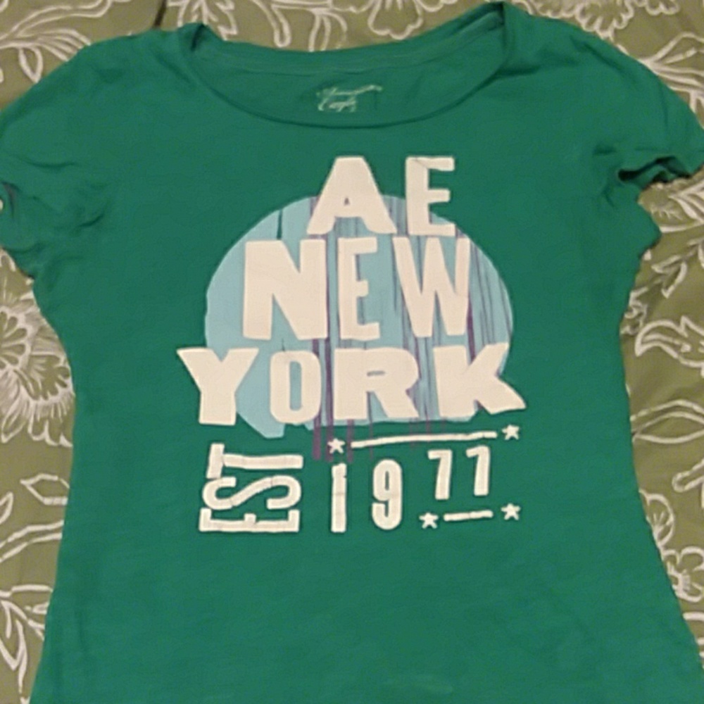 American Eagle shirt